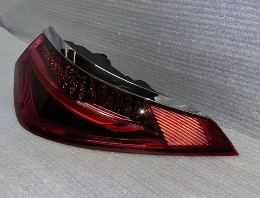 2021-2024 メルセデス Sクラス W223 右乗りの外側のLEDテールライト