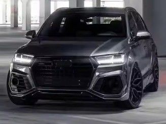 アウディQ7 ボディキット 2016-19